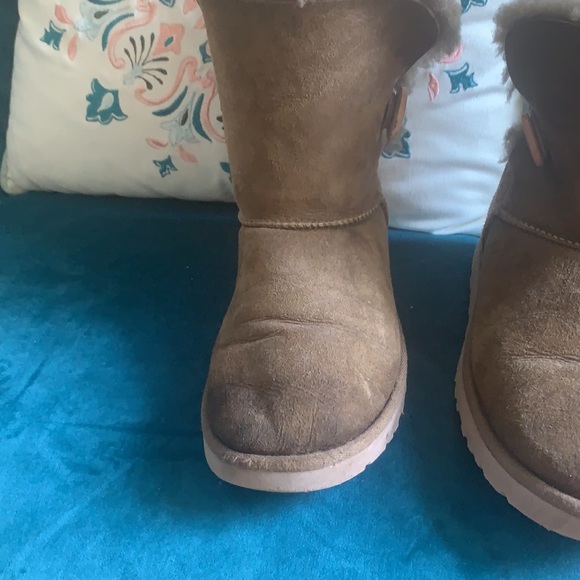 Ugg Bailey Button - Picture 7 of 7